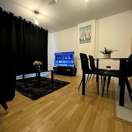 Two Bedrooms Flat In Stratford London Eksteriør bilde
