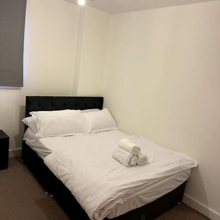 Two Bedrooms Flat In Stratford London Eksteriør bilde